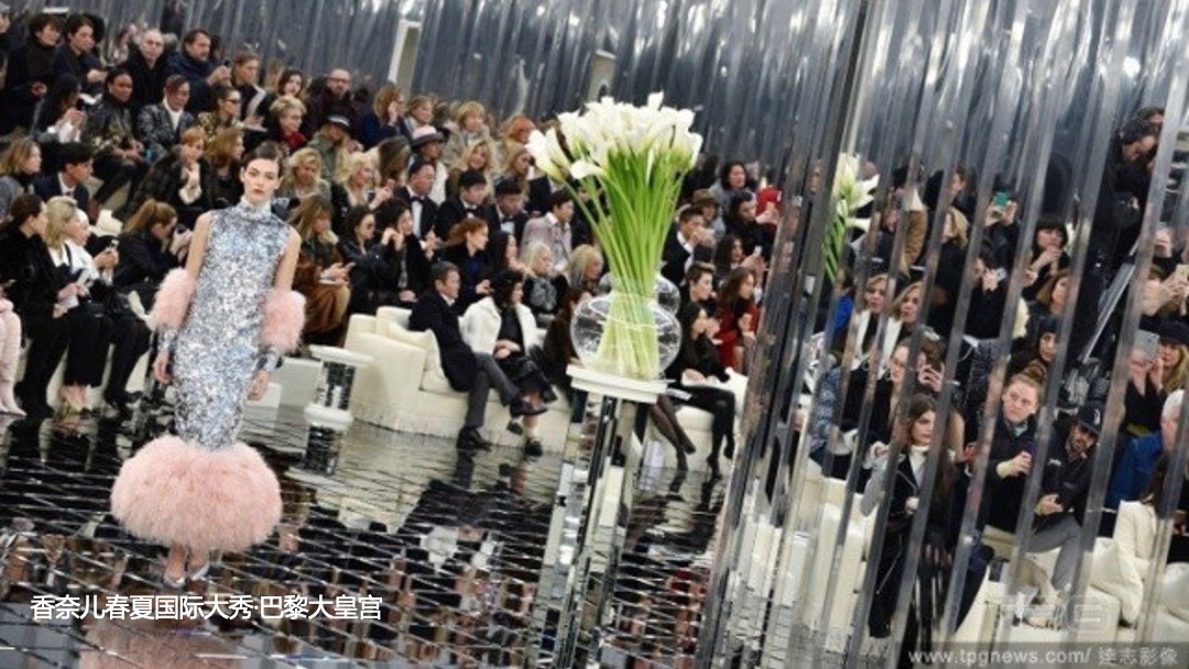 地产项目示范区及城市联墅样板房开放（以光之名 樾见未来主题）活动策划方案