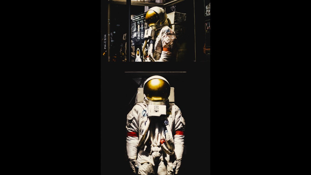 100+份地产商场太空主题宇航员星球星空展主题创意美陈网红打卡拍照形式合集方案